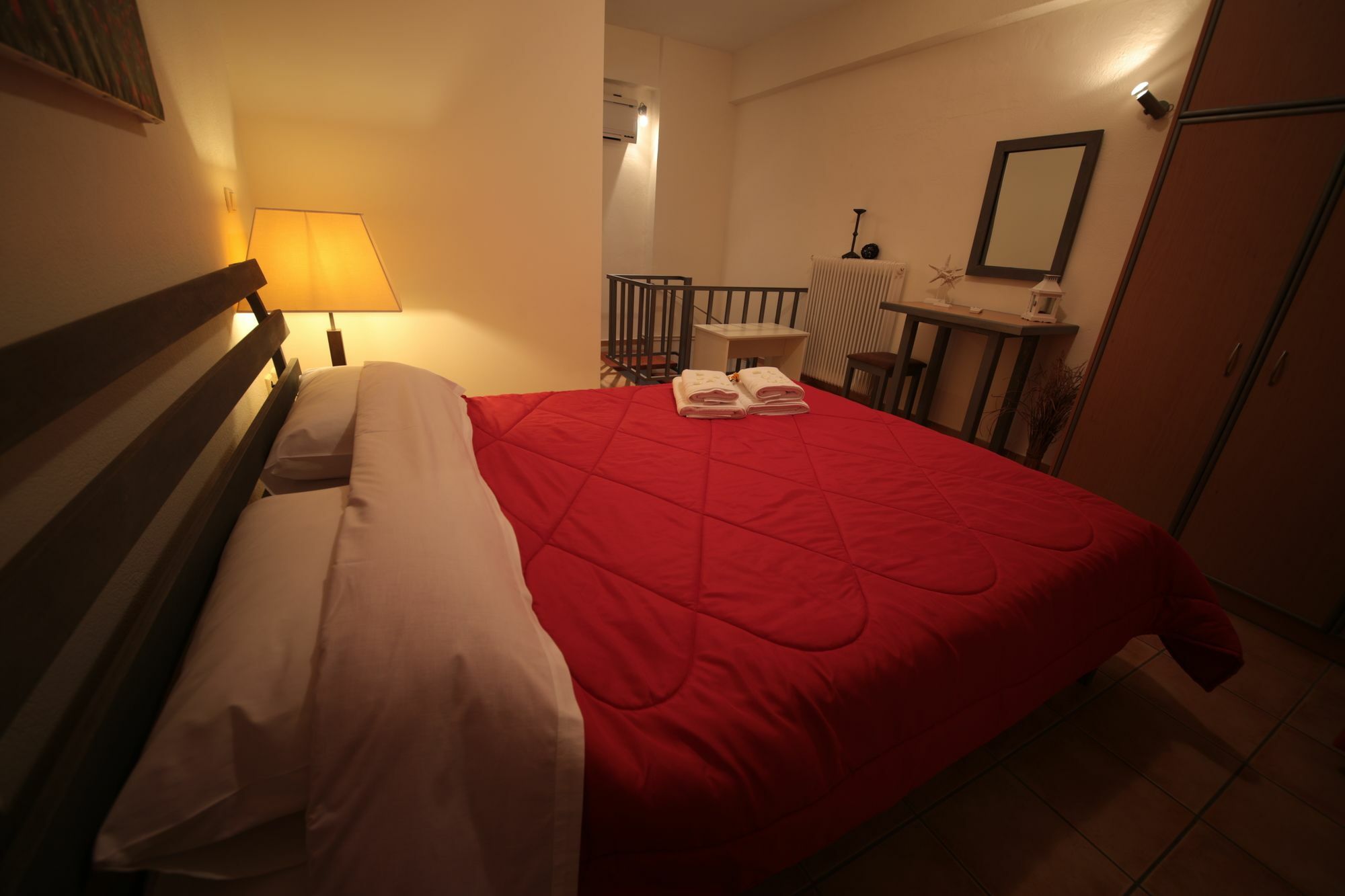 Point Twins Apartments Vrontados Екстер'єр фото